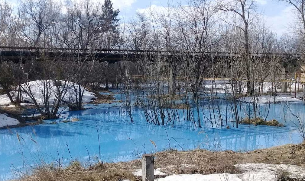 В Нижегородской области выяснили причины появления голубого озера (видео)