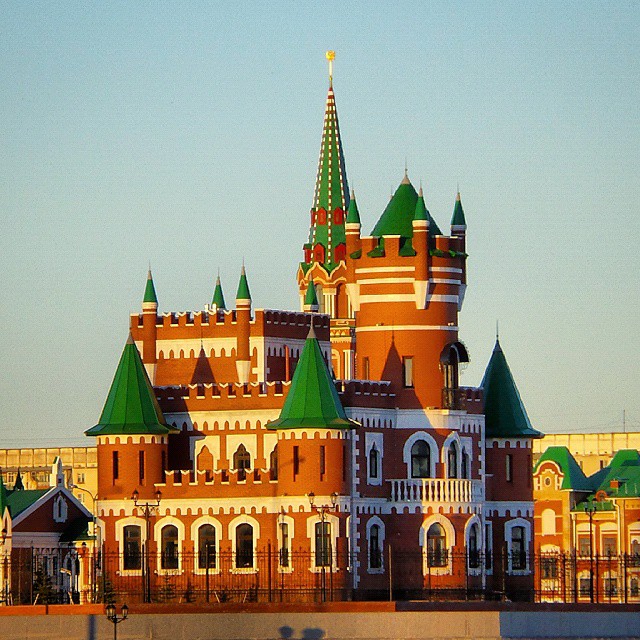 "Ласточкино гнездо" по-йошкаролински #ZamkiExp #ЙошкарОла "Ласточкино гнездо" по-йошкаролински #ZamkiExp #ЙошкарОла