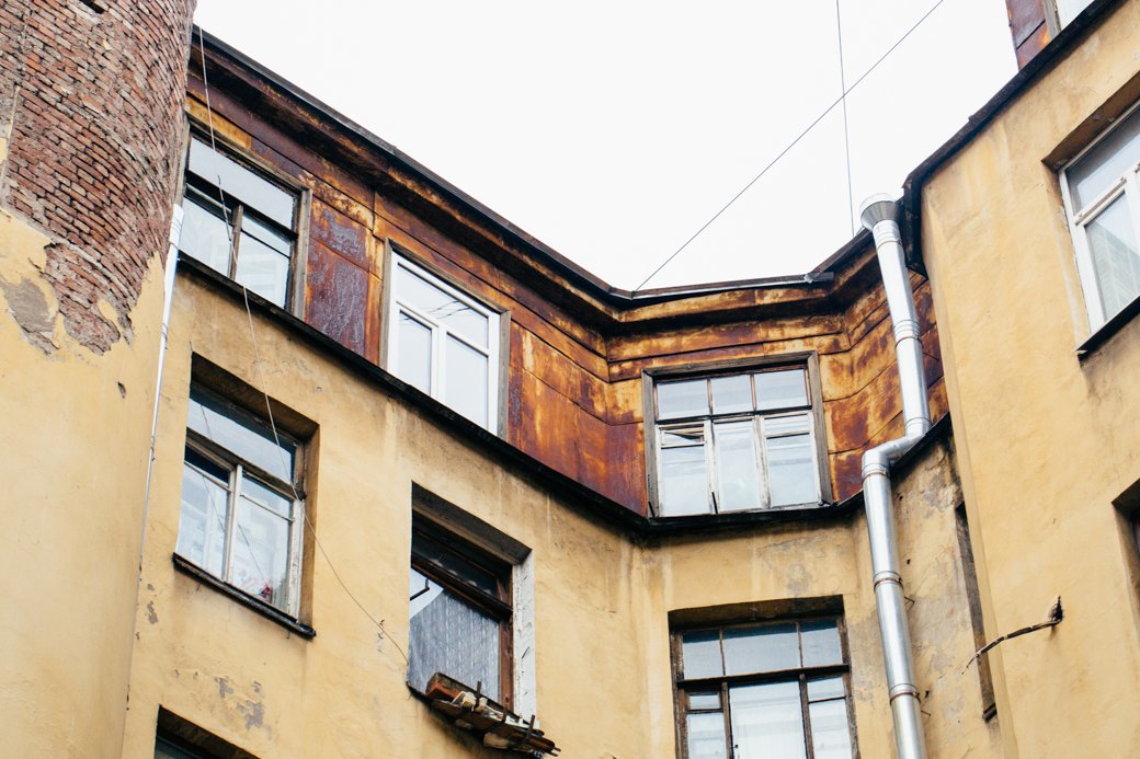 Самые удивительные дворы Петербурга. Изображение № 10.