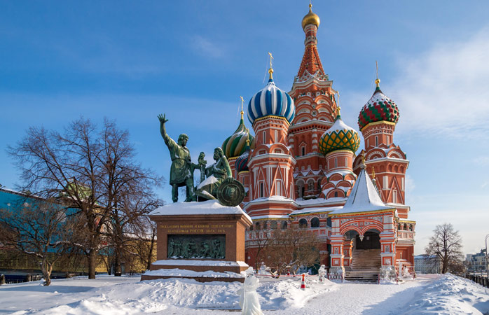 Похож на свадебный торт? Да, это Храм Василия Блаженного – важнейшая достопримечательность Москвы. 