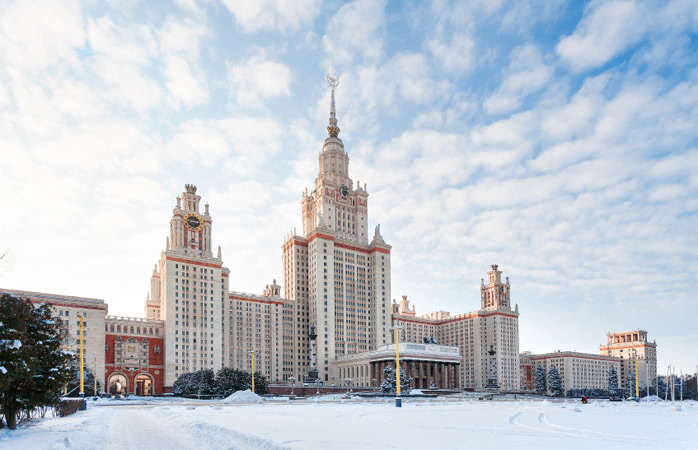 Московский государственный университет на Воробьёвых горах – обязательное для посещения место.