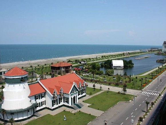 Фото с сайта batumi.ge