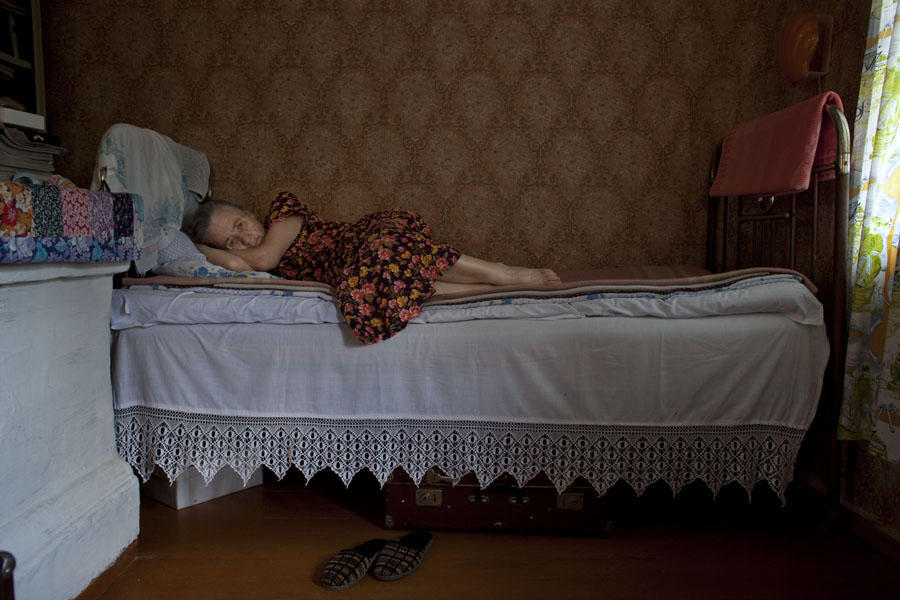 15 уникальных фотографий из жизни российской глубинки