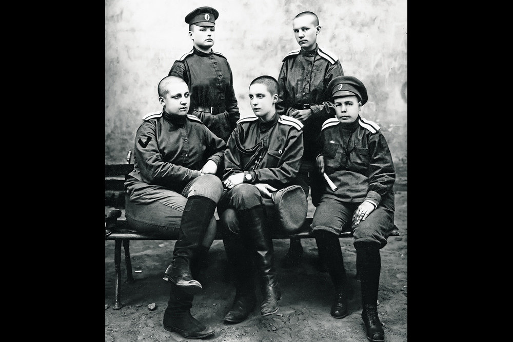 "Амазонки" женского батальона смерти Марии Бочкаревой. 1917 год.  / ЦГАКФД