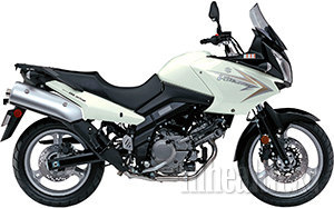 Suzuki V-Strom 650 ABS Фото 2 - 10 лучших мотоциклов для настоящих искателей приключений