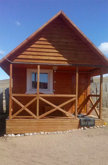 <a  data-cke-saved-href="https://www.airbnb.ru/rooms/17079654" href="https://www.airbnb.ru/rooms/17079654" target="_blank">Небольшой дом</a> на берегу Байкала за 632 рубля в сутки