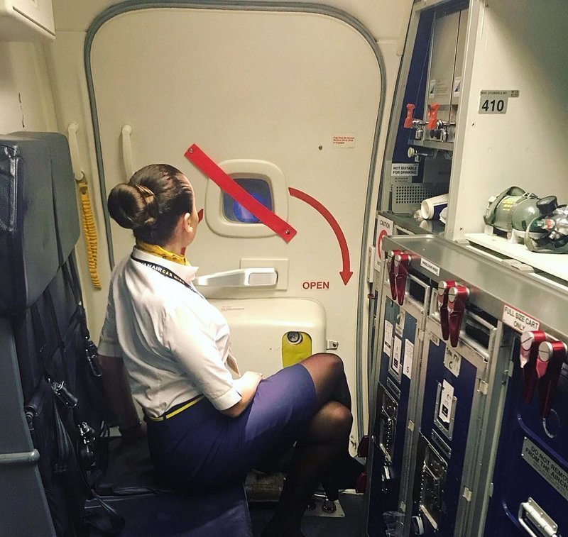 Ryanair, Ирландия авиакомпании, авиакомпании мира, женщины, красивые стюардессы, самолёты, стюардесса, стюардессы