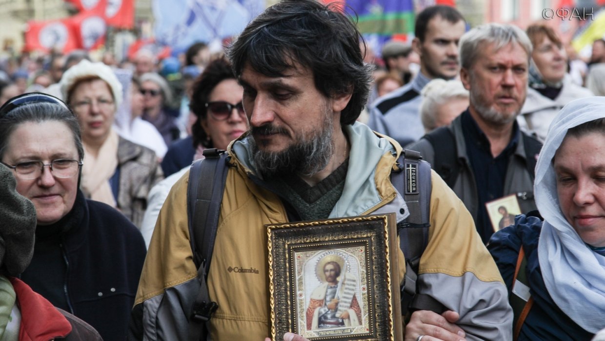 Лицензия на святой дух: Госдума хочет доверить паломнические туры религиозным организациям Лицензия на святой дух: Госдума хочет доверить паломнические туры религиозным организациям