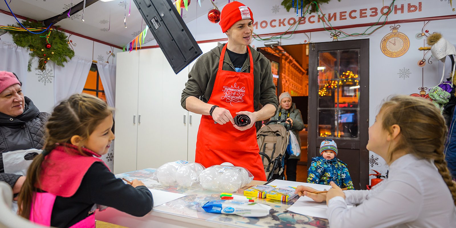 От плюшек фрекен Бок до любимого пирога Ивана Грозного: чему научат гостей фестиваля «Путешествие в Рождество»