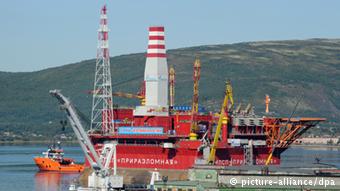 Нефтедобывающая платформа Приразломная