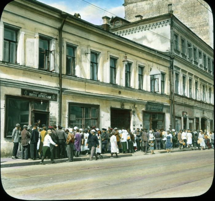 Редчайшие снимки цветной Москвы 1931 года в цвете (77 фото)