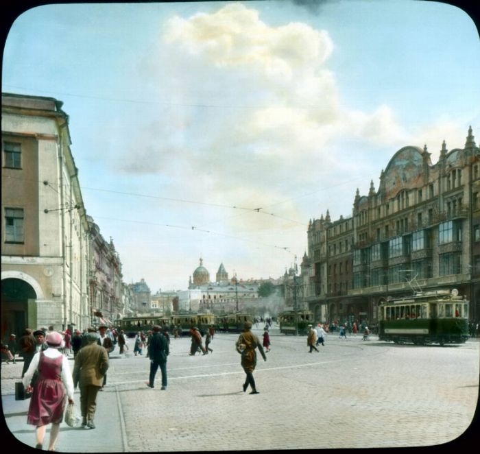 Редчайшие снимки цветной Москвы 1931 года в цвете (77 фото)
