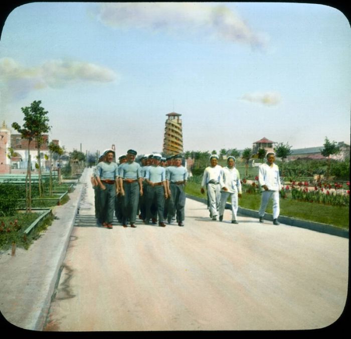 Редчайшие снимки цветной Москвы 1931 года в цвете (77 фото)