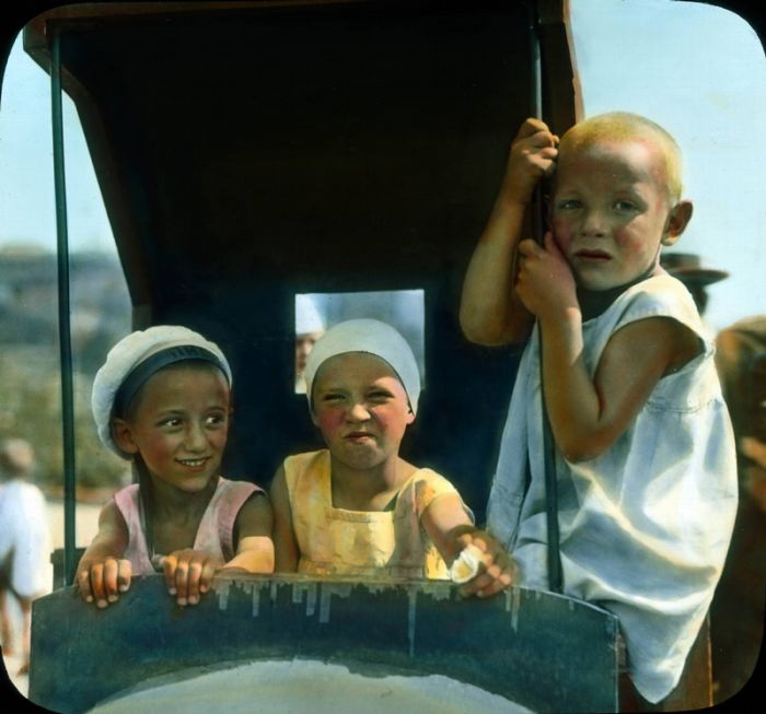 Редчайшие снимки цветной Москвы 1931 года в цвете (77 фото)
