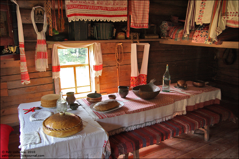 Изба Утенковой, Витославлицы