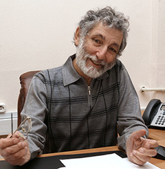 Анатолий Вишневский
