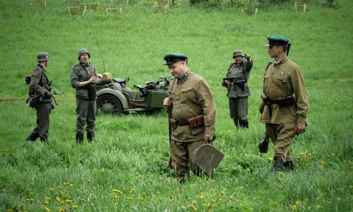 Забавные моменты из жизни военных реконструкторов (16)