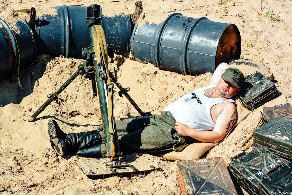 Забавные моменты из жизни военных реконструкторов (25)