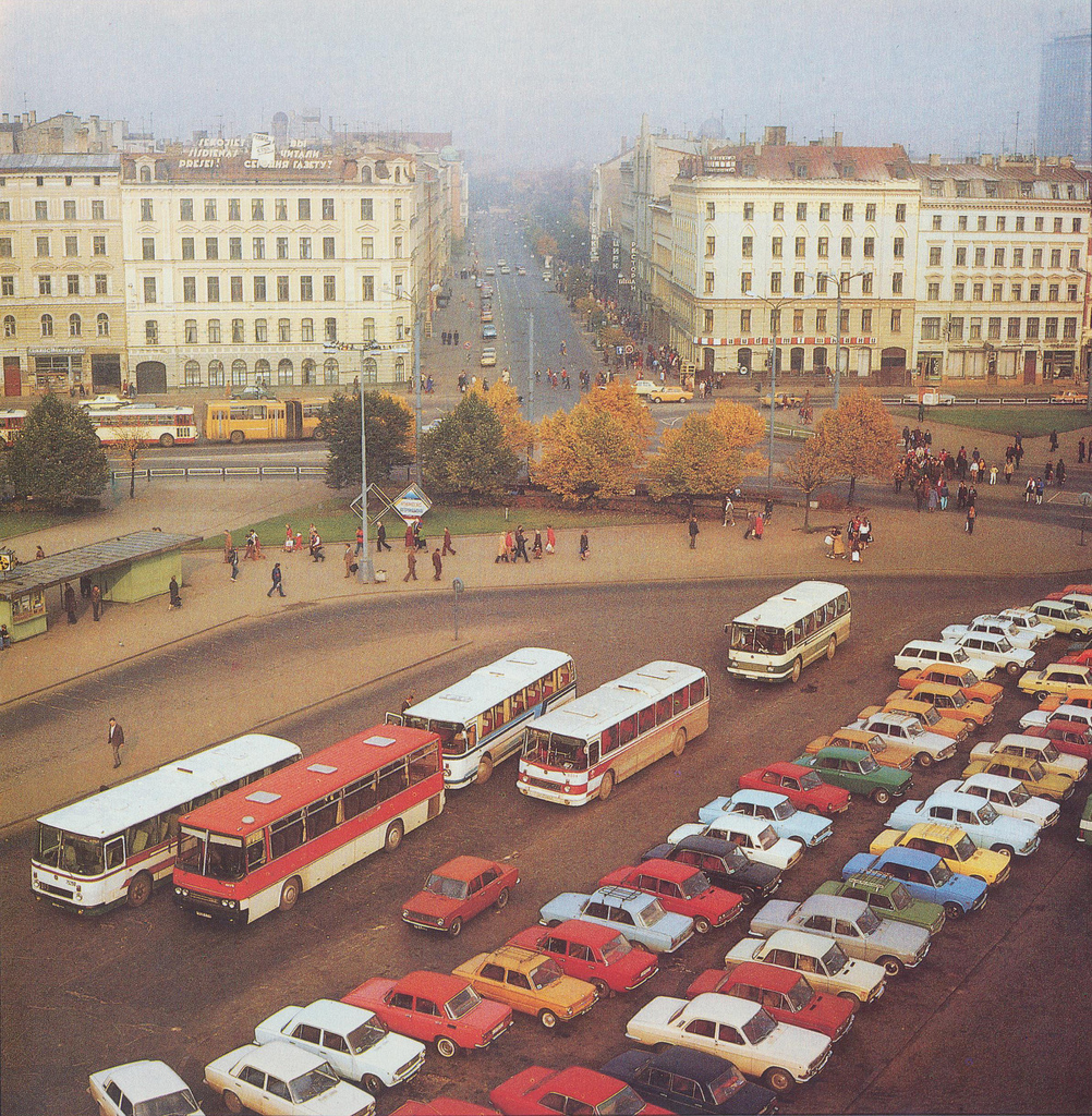 Rīga Stacijas laukums un Garlība Merķeļa iela